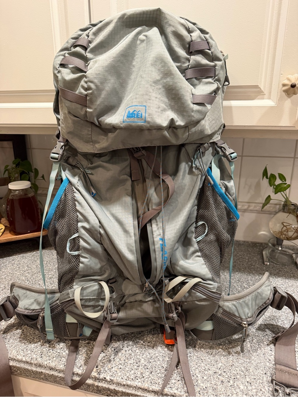 REI Light Gray and Blue Womens Hiking Backpack Size Medium Hip Strap